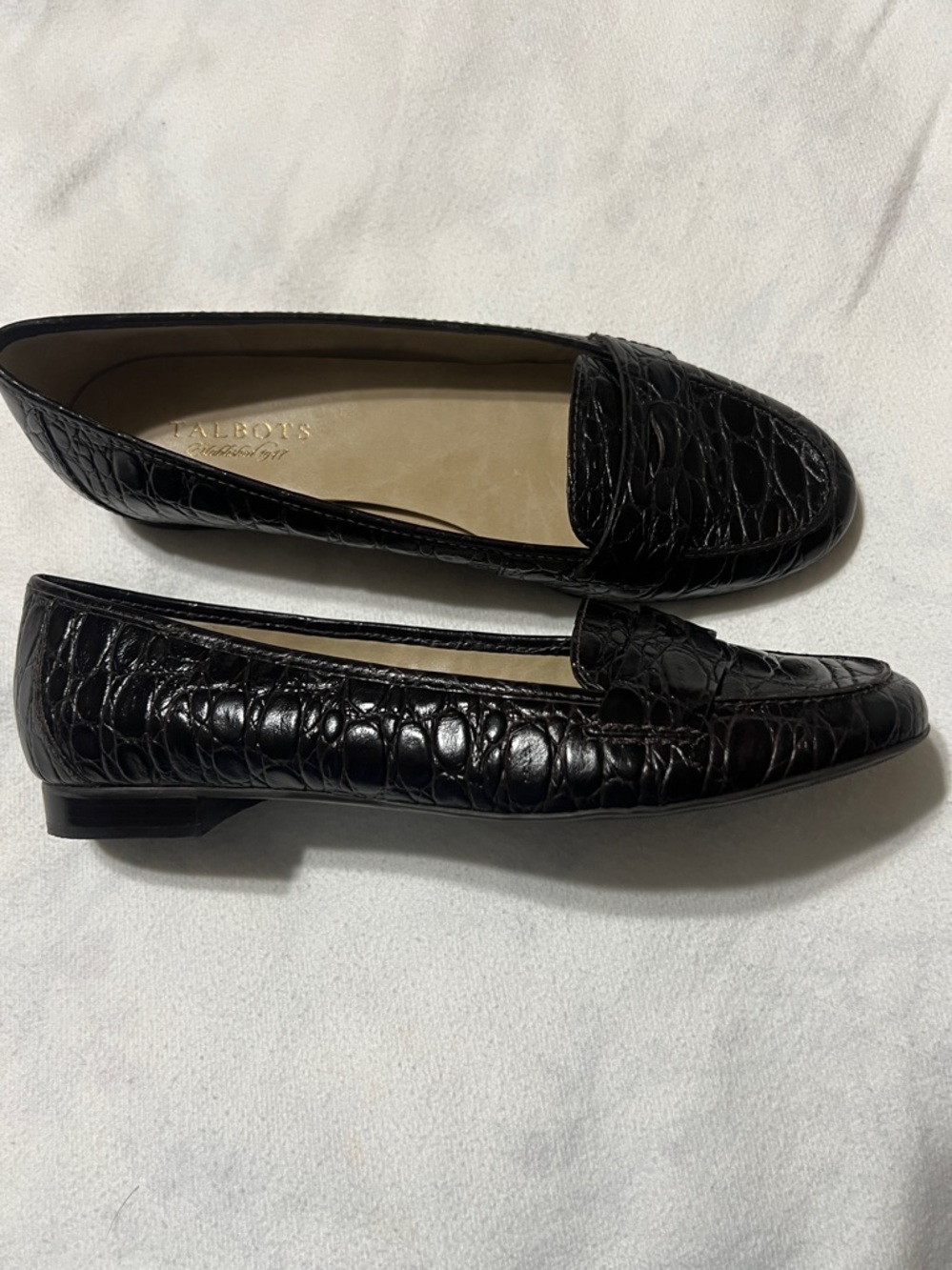 Talbots Dark Brown Croc-Embossed Leather Penny Loafers Size 9.5 W